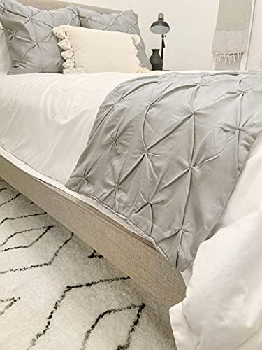 KBC Linen King Size Bed Runner Set with 4 Pillow Shams