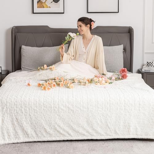 WOOMER 77x84 Electric Heated Blanket with Rose Faux Fur and 4 Heat Levels