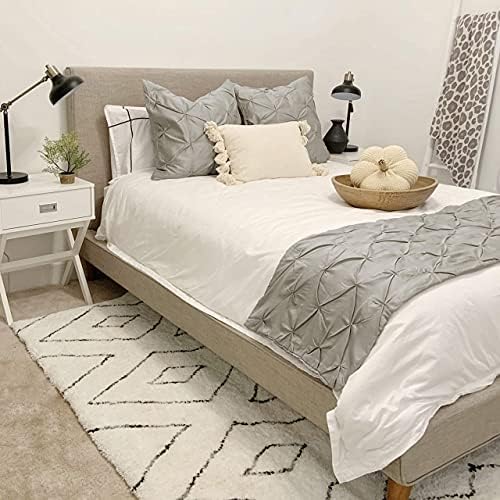 KBC Linen King Size Bed Runner Set with 4 Pillow Shams