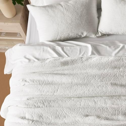 EVERGRACE Velvet Quilt Set King Size with 2 Shams 1