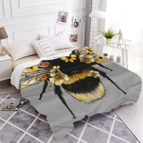 JOOCAR Fluffy Bumblebee Flannel Throw Blanket 1