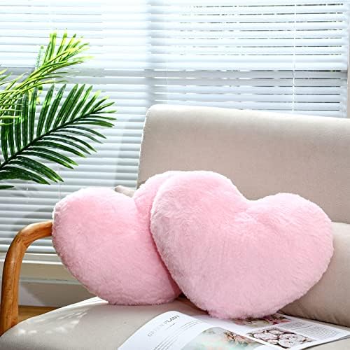 Remerry 2-Piece Heart Shaped Throw Pillow Set