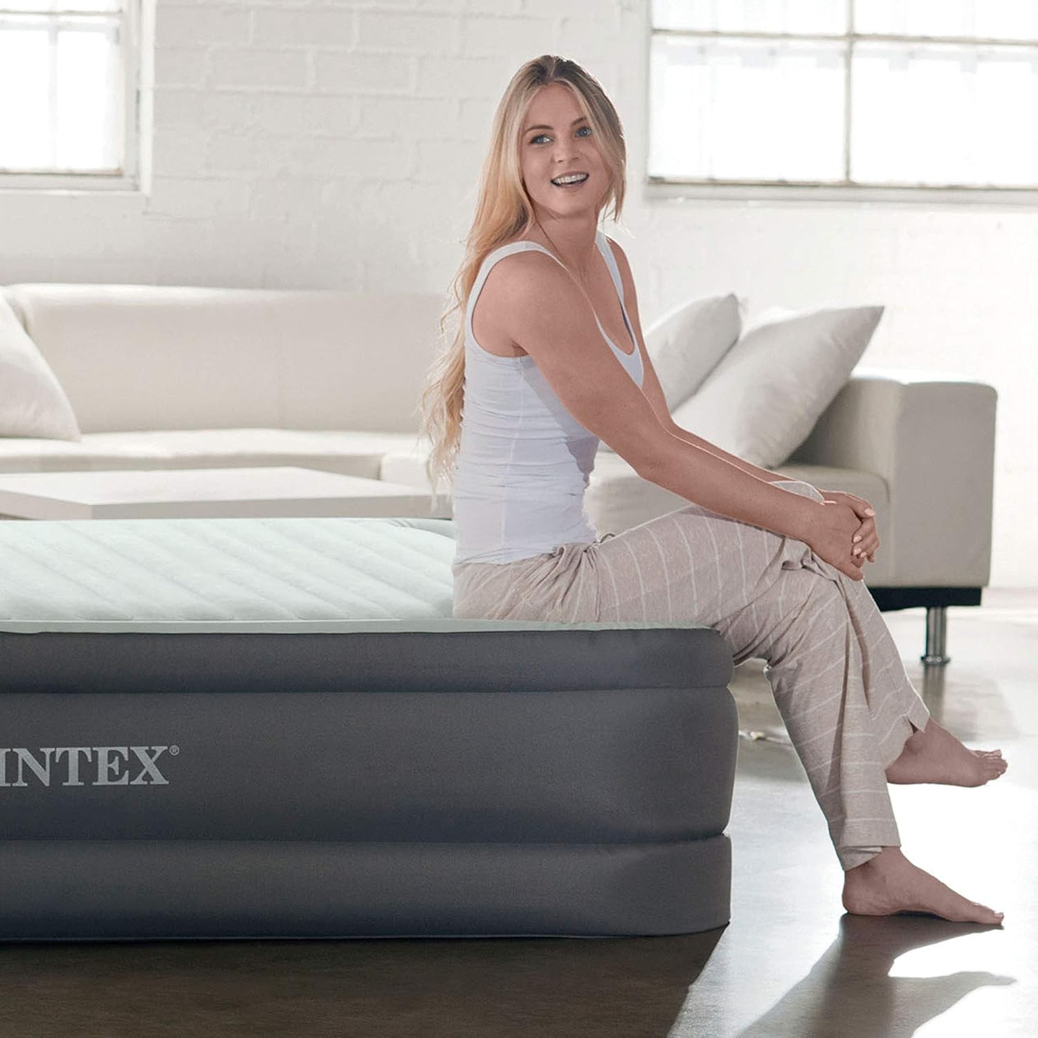 Intex 64901ED Twin Elevated Air Mattress with Built-in Pump