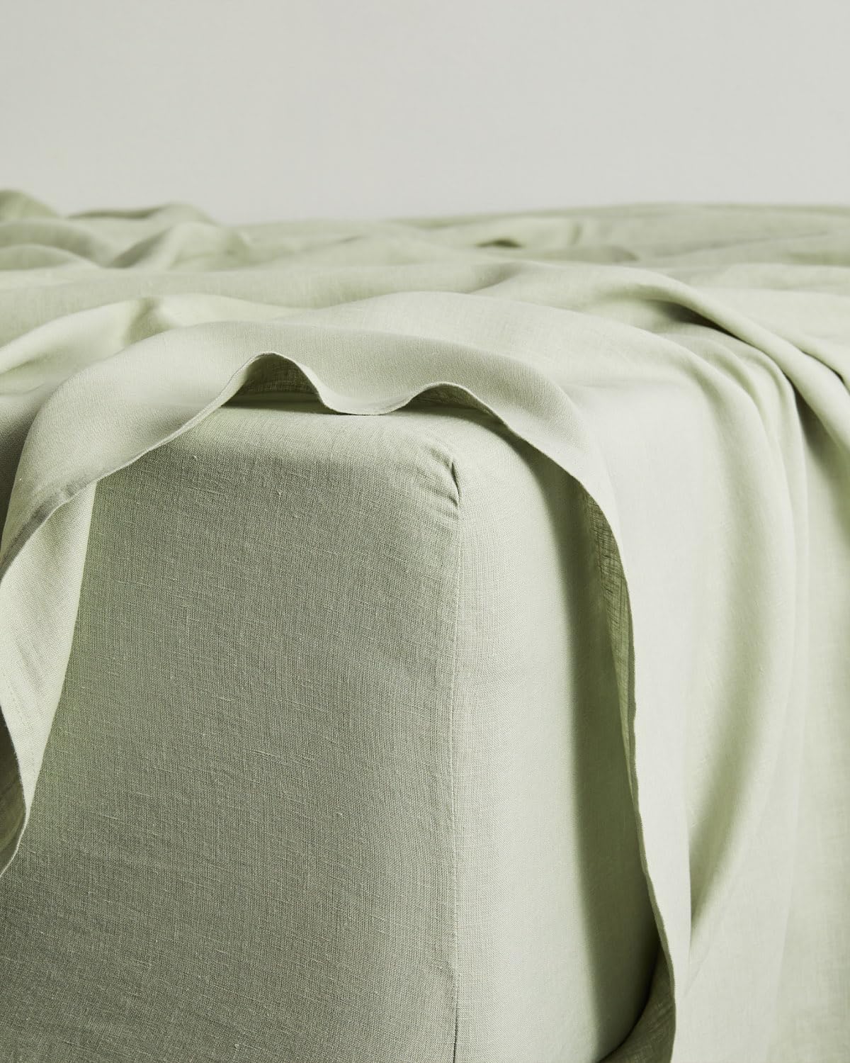Bed Threads Linen Fitted Sheet Queen Sage