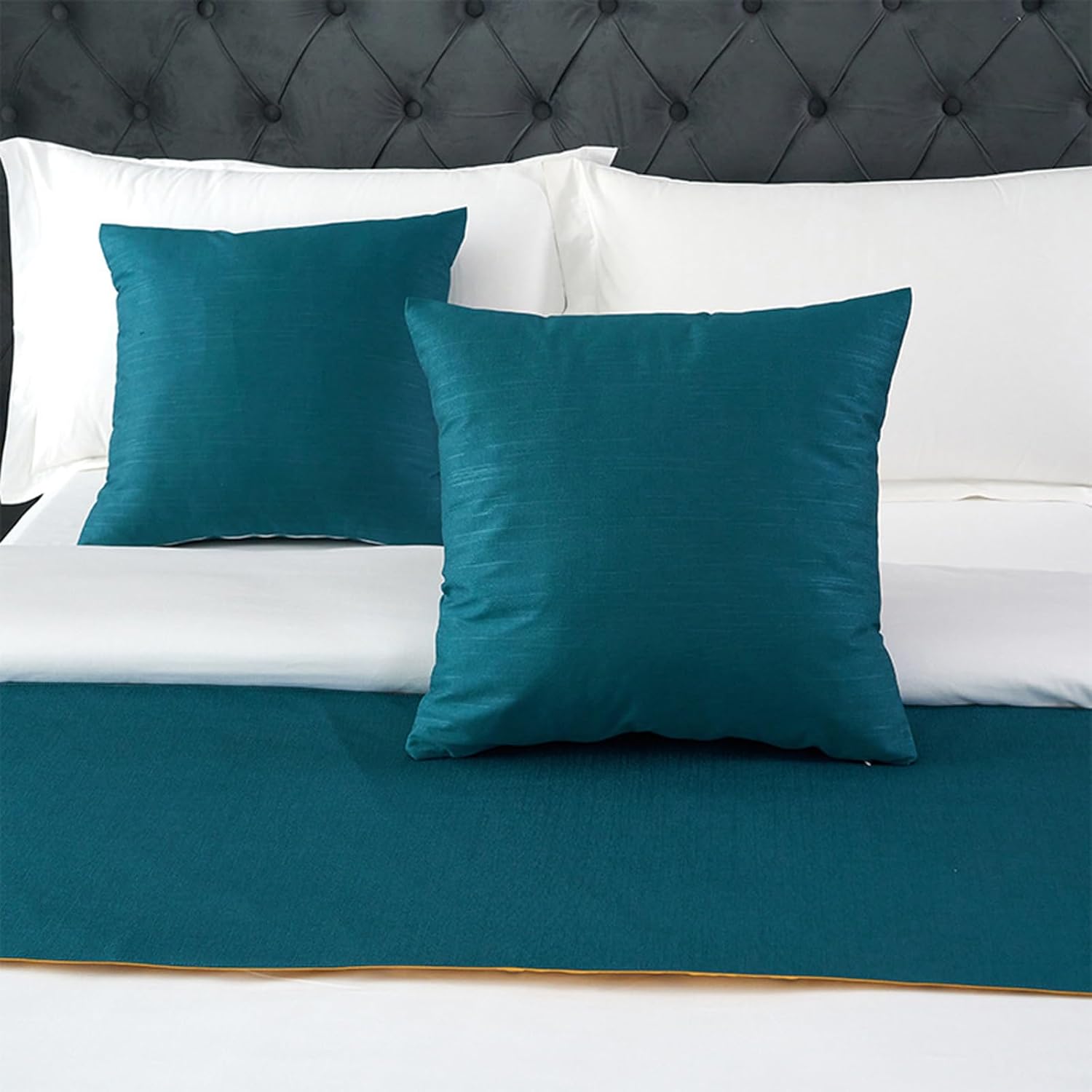 Tuqiugae 2 Piece Bed Runner Set for Home and Hotel Use