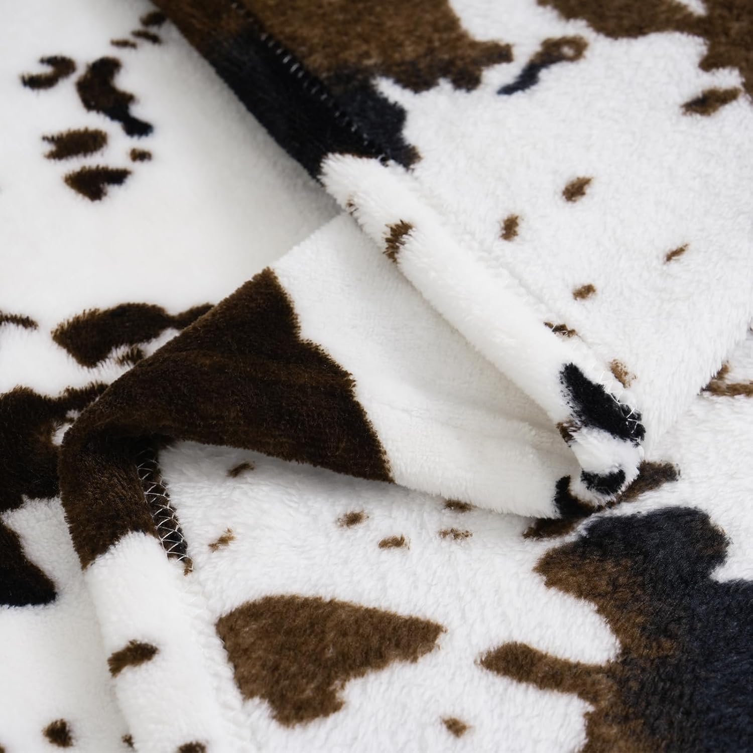 Vessia Throw Blanket Cow Black Brown with Pillow Cover