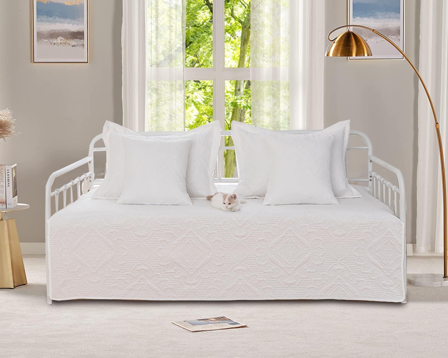 Feyocn 5-Piece Daybed Bedding Set - White Geometric Print