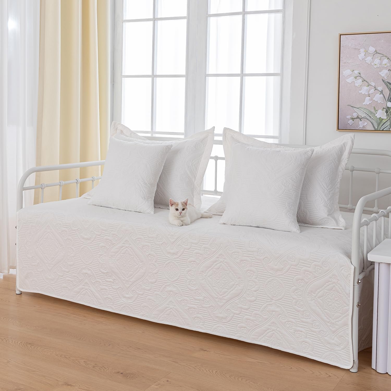 Feyocn 5-Piece Daybed Bedding Set - White Geometric Print