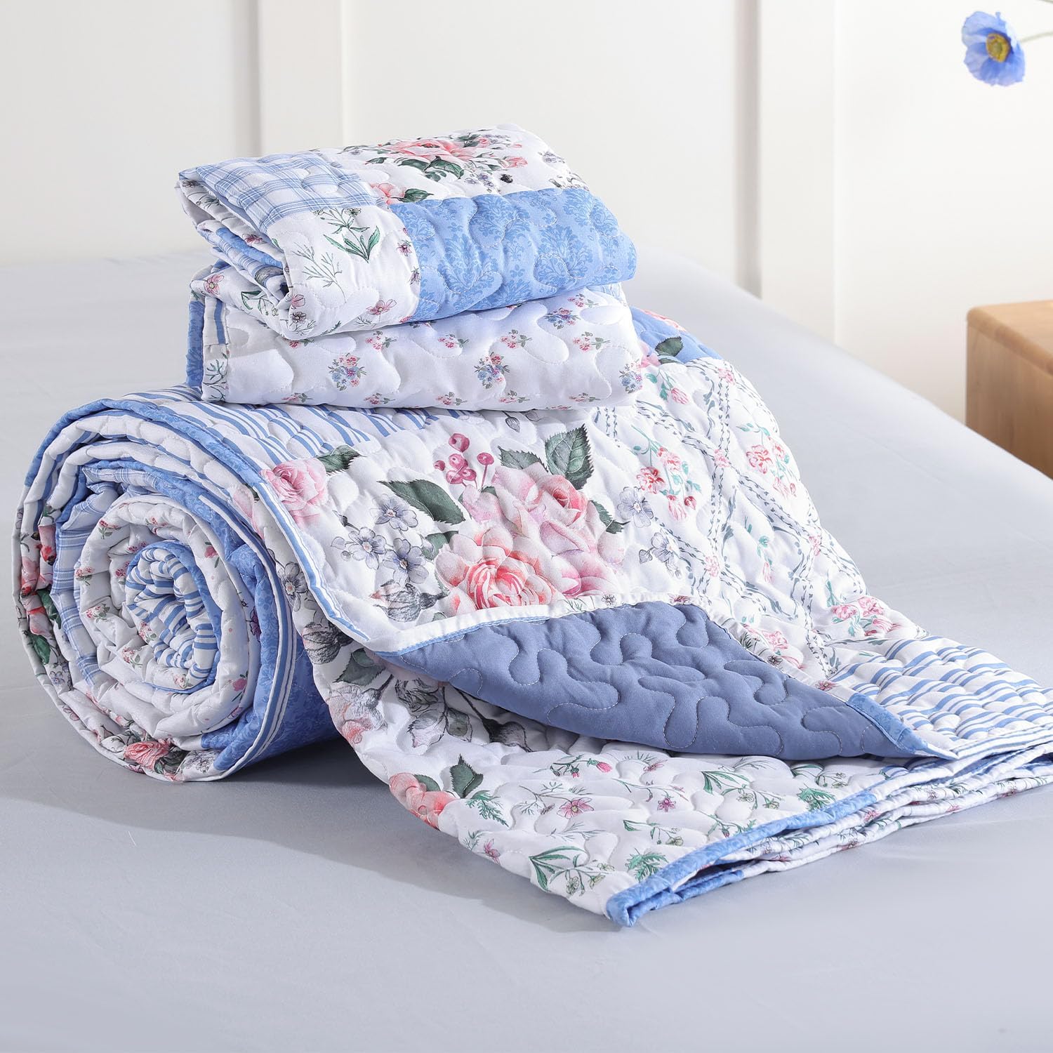 YIKUSH King Size Floral Quilt Set 3 Piece