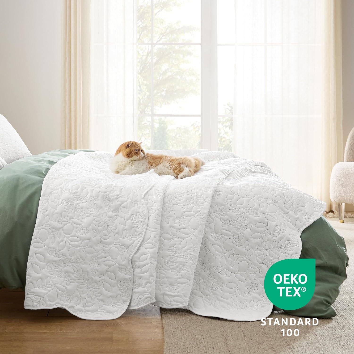 Bedsure Queen Quilt Set - Ultra Soft Lightweight Leaf Design