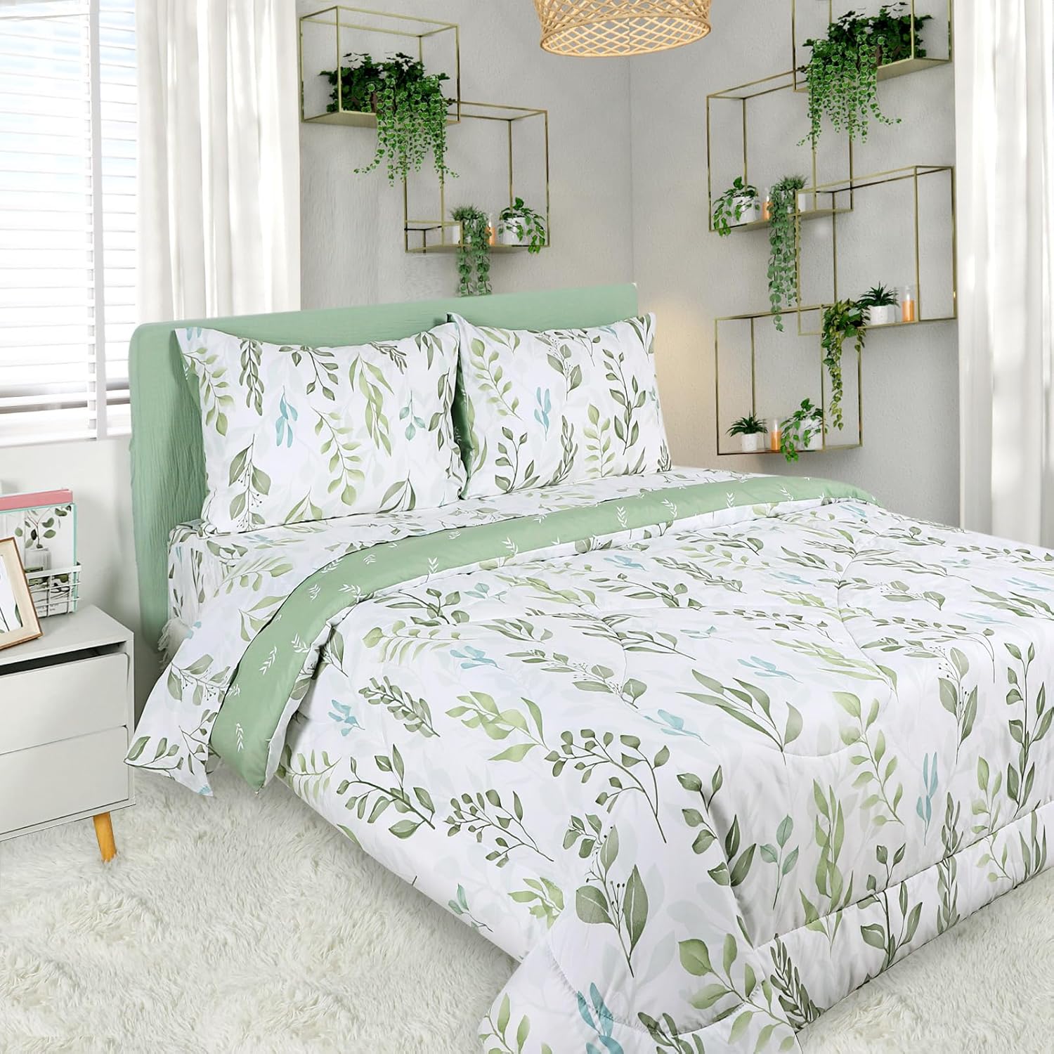 DILIMI 5-Piece Reversible Comforter Set for Girls 1