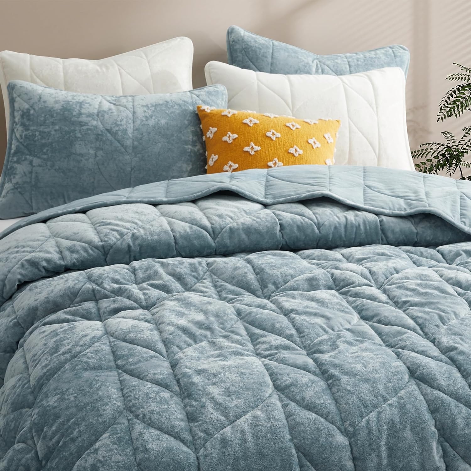 Oli Anderson Velvet Quilt Set Queen Size - Ash Blue 3PCS