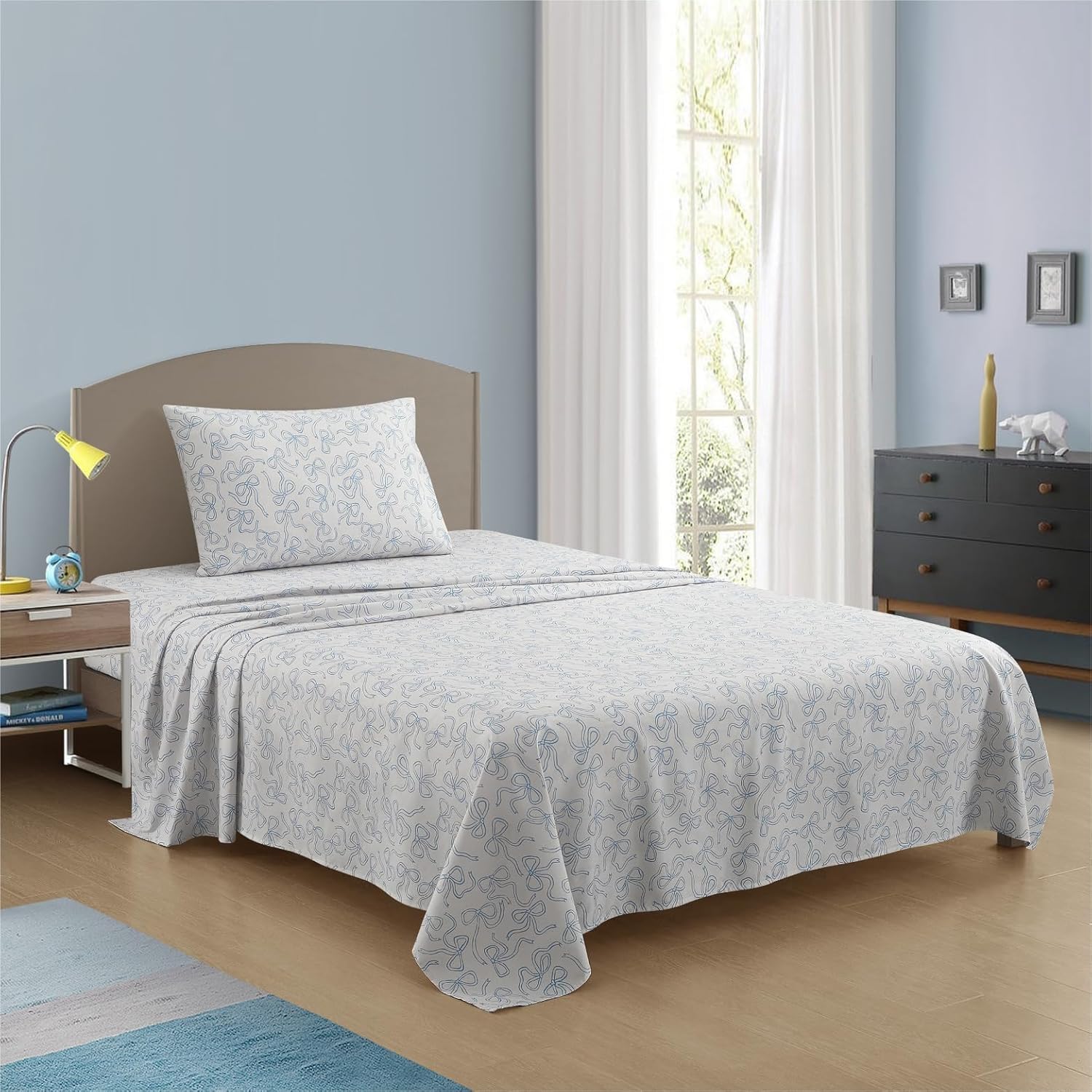 Urban Lifestyle 3-Piece Twin Sheet Set with Baby Blue Coquette Bow Design