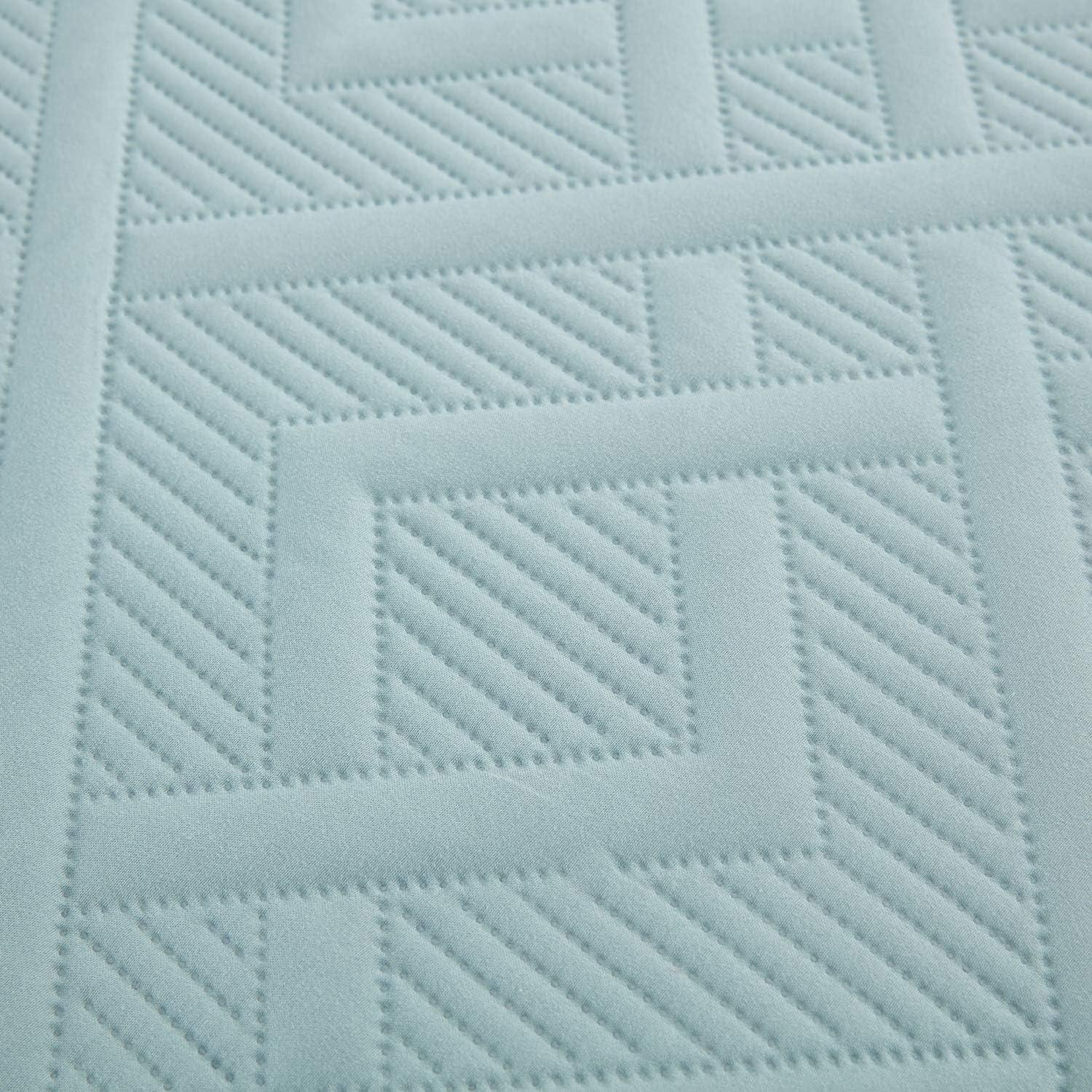 CHIXIN Queen Quilt Set - Geometric Seaglass Pattern Ultrasonic Quilting Reversible 4 Piece