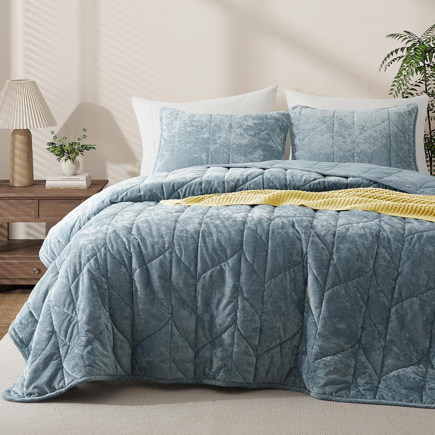 Oli Anderson Velvet Quilt Set Queen Size - Ash Blue 3PCS