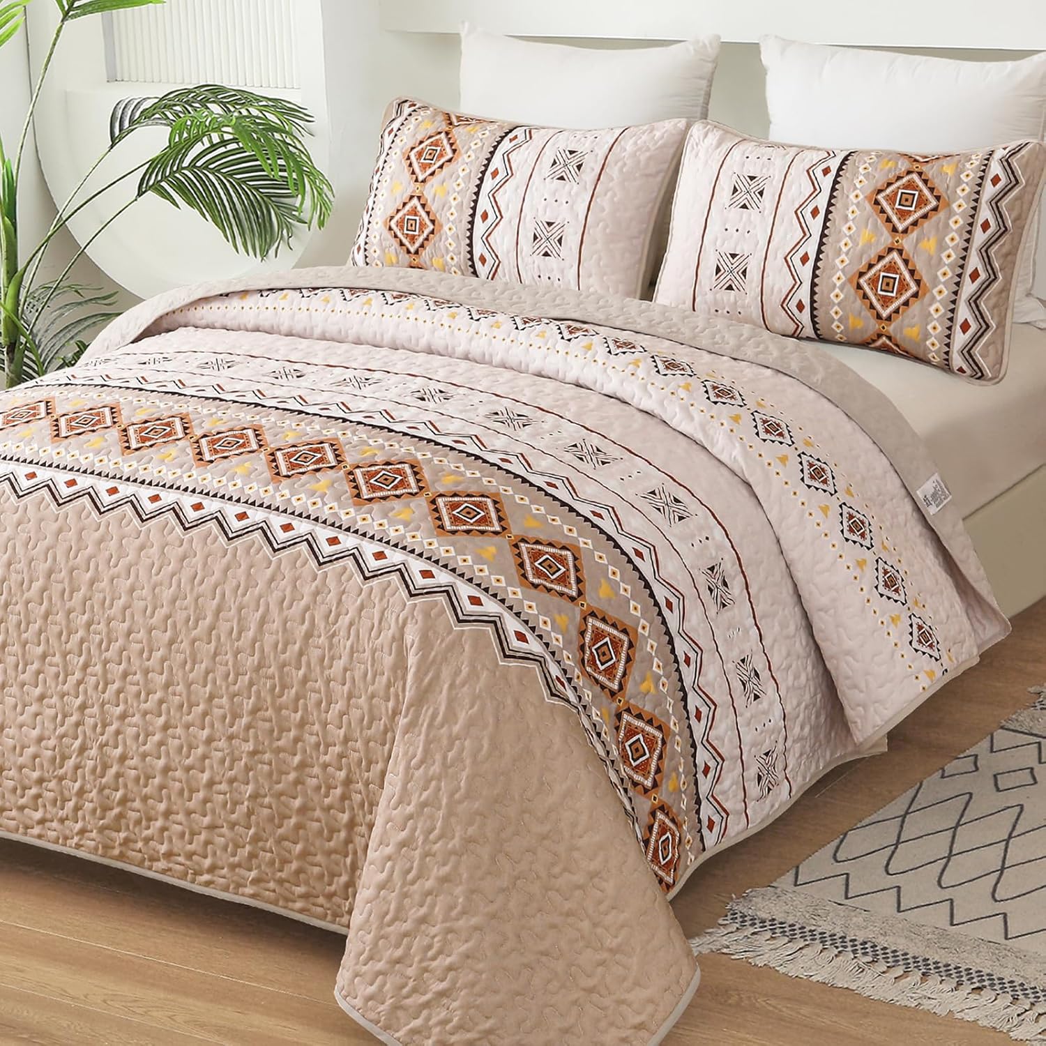 WONGS BEDDING Boho Beige Quilt Set King Size 1