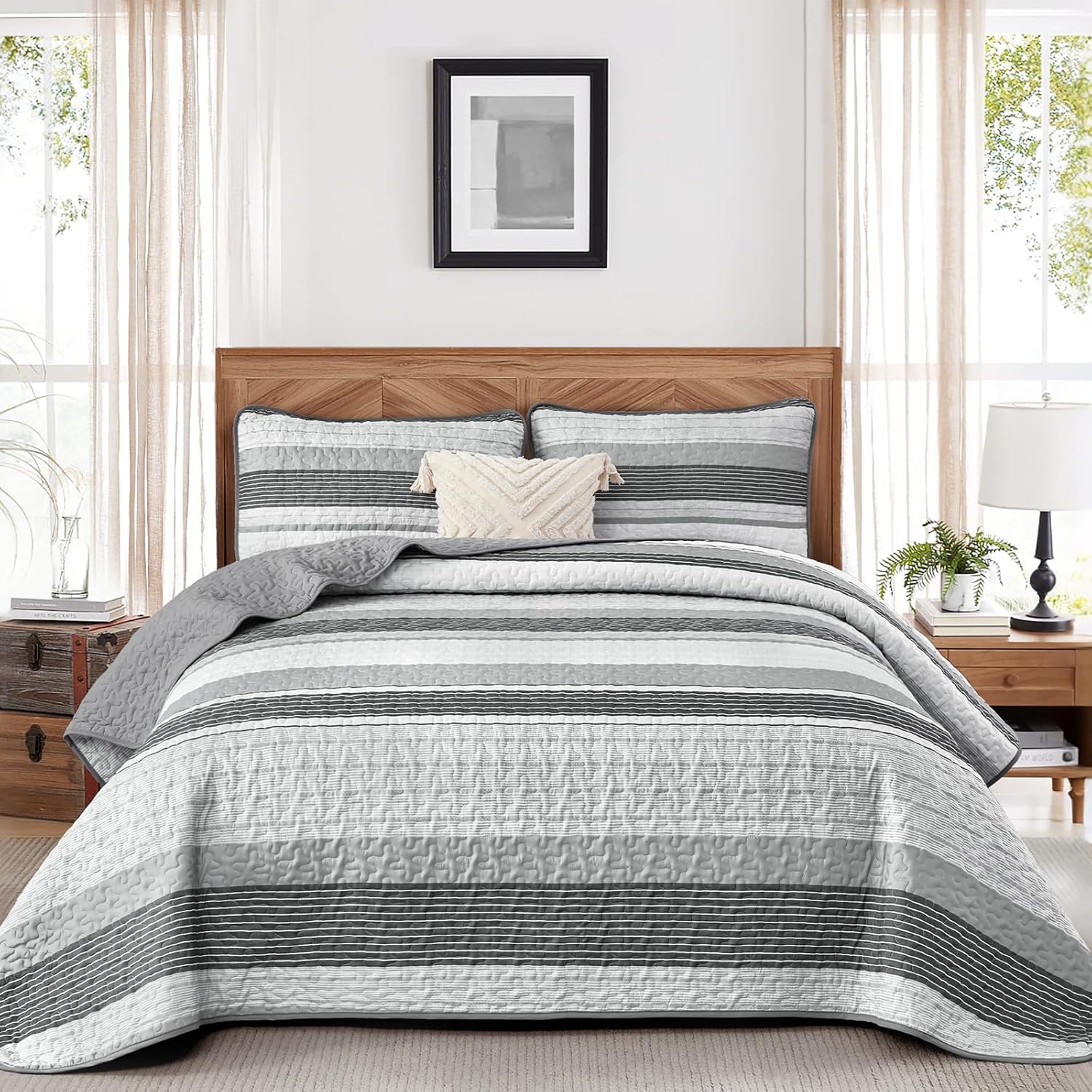 Djoymock Grey Striped Quilt Set 3 Piece Queen Size