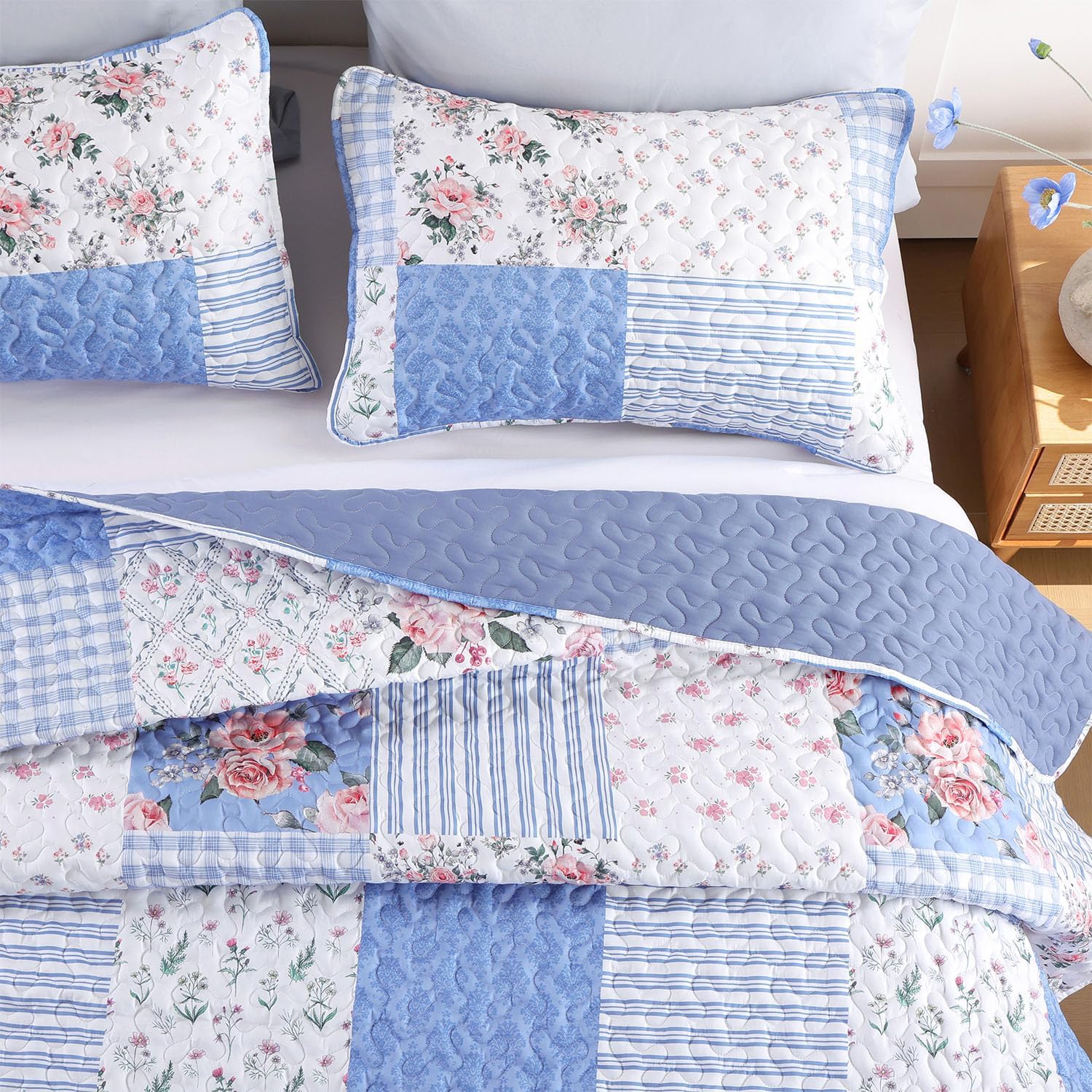 YIKUSH King Size Floral Quilt Set 3 Piece