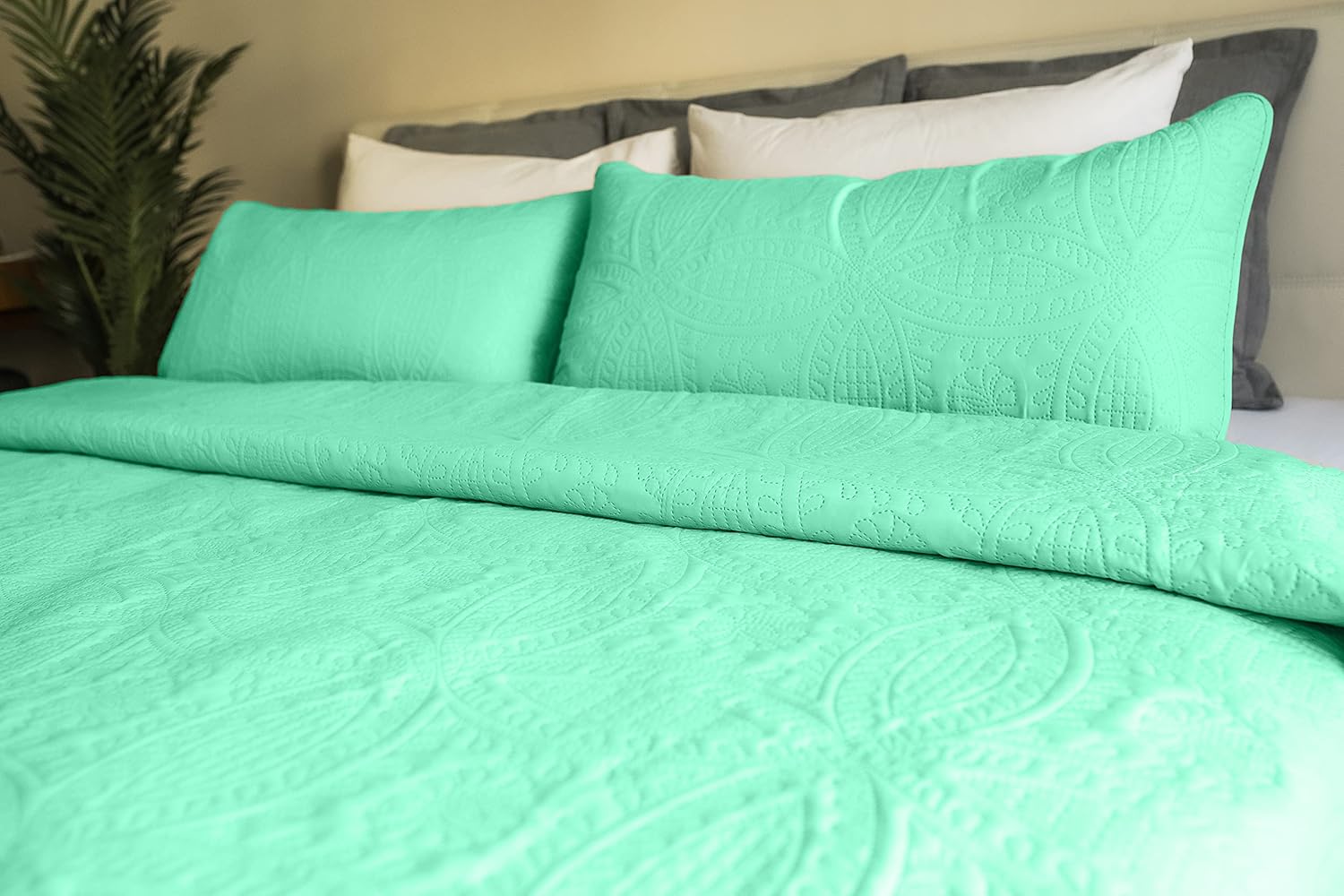Mezzati Bedspread Set Carnival Aqua - QueenFull 3-Piece