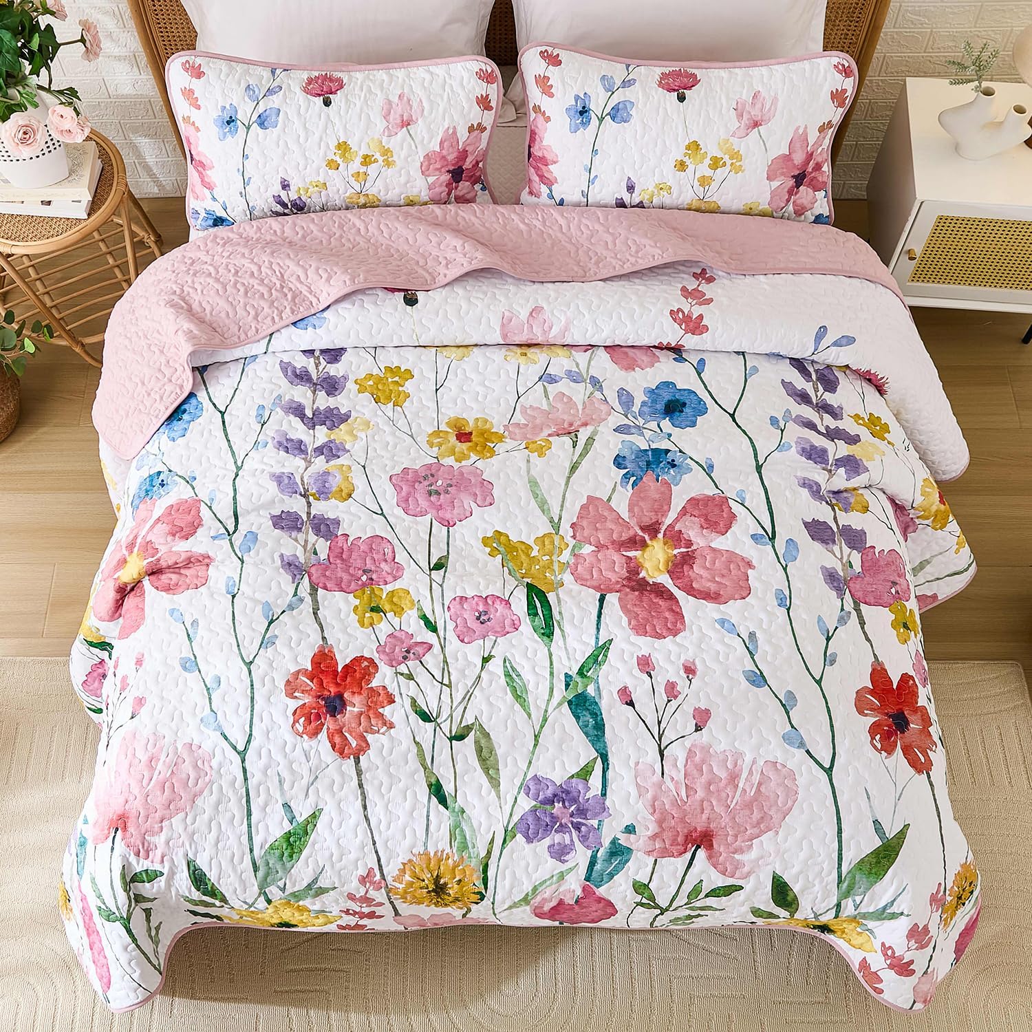 Anibedding King Size Quilt Set with Reversible Pink Floral Coverlet