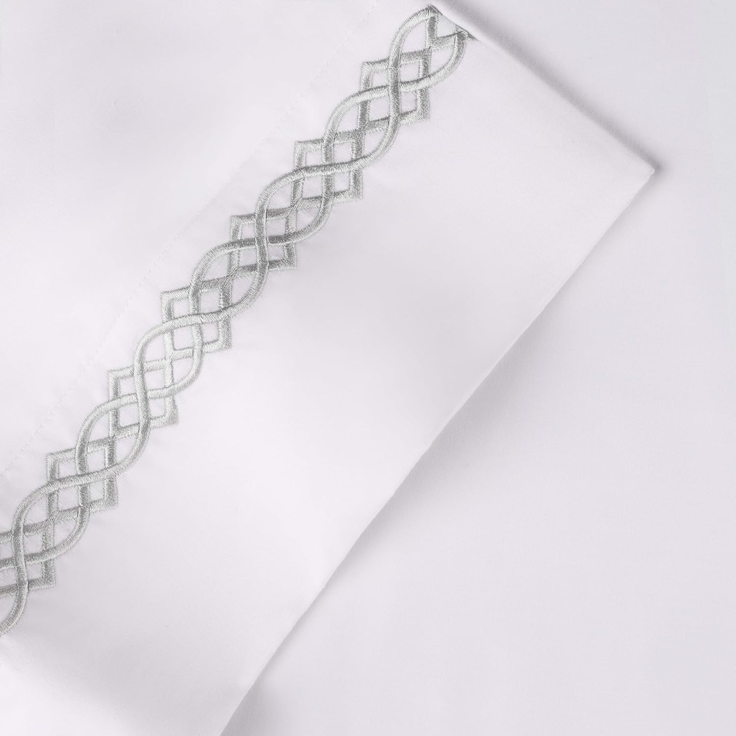 BLUENILEMILLS Egyptian Cotton Embroidered Pillowcase Set 2 Pack