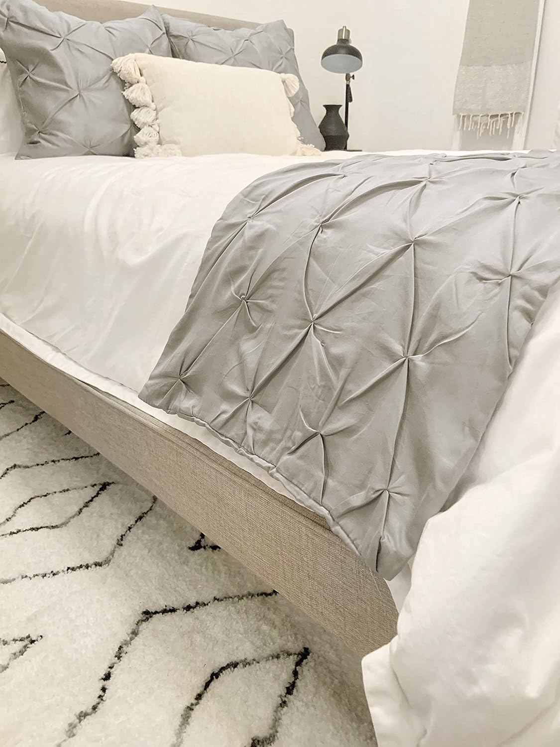 KBC Linen King Size Bed Runner Set with 4 Pillow Shams