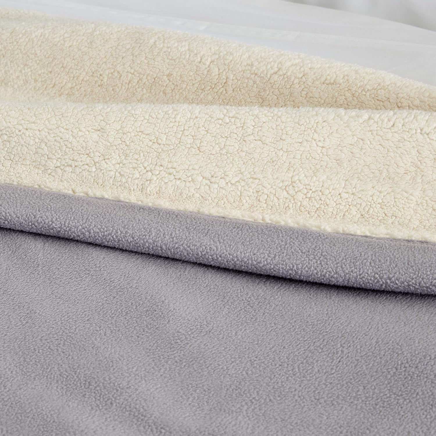 Eddie Bauer Full Heated Blanket with Sherpa Reverse